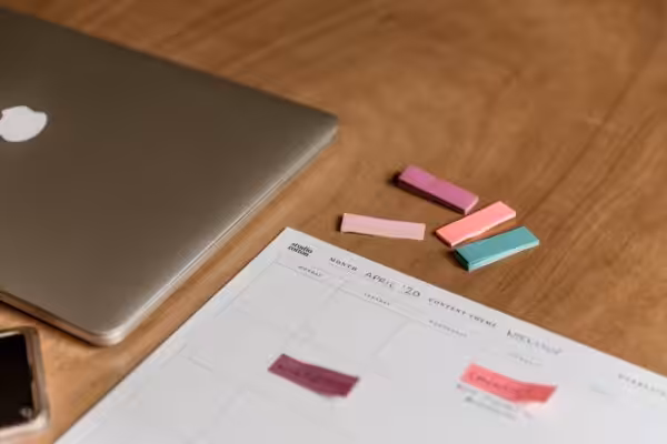 A calendar full of information, just as your image metadata should be for blogging SEO.