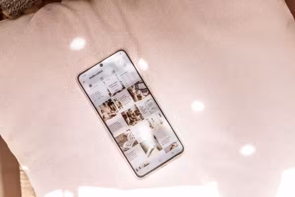 instagram-phone-2208-Studio-Cotton-5759