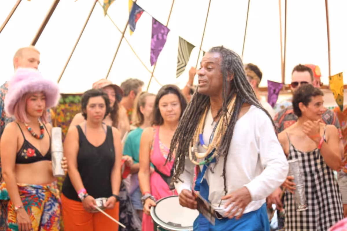 People playing music at a Diverse Artists Network event.