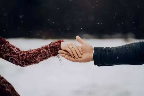 Studio-Cotton-winter-wedding-UK-blog-content