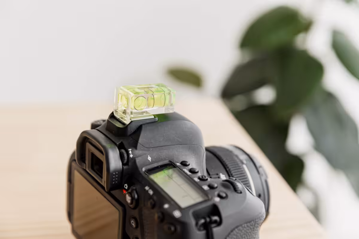 A camera with spirit level in the hot shoe.